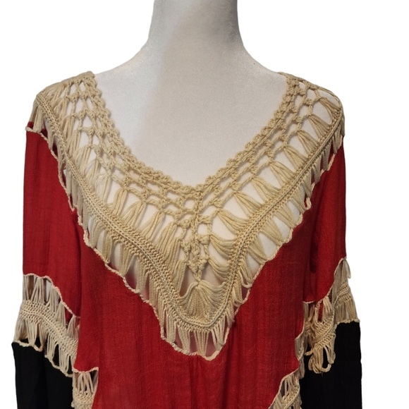 Umgee Crochet top.  Super cute! Worn one time. Size medium - Picture 2 of 7